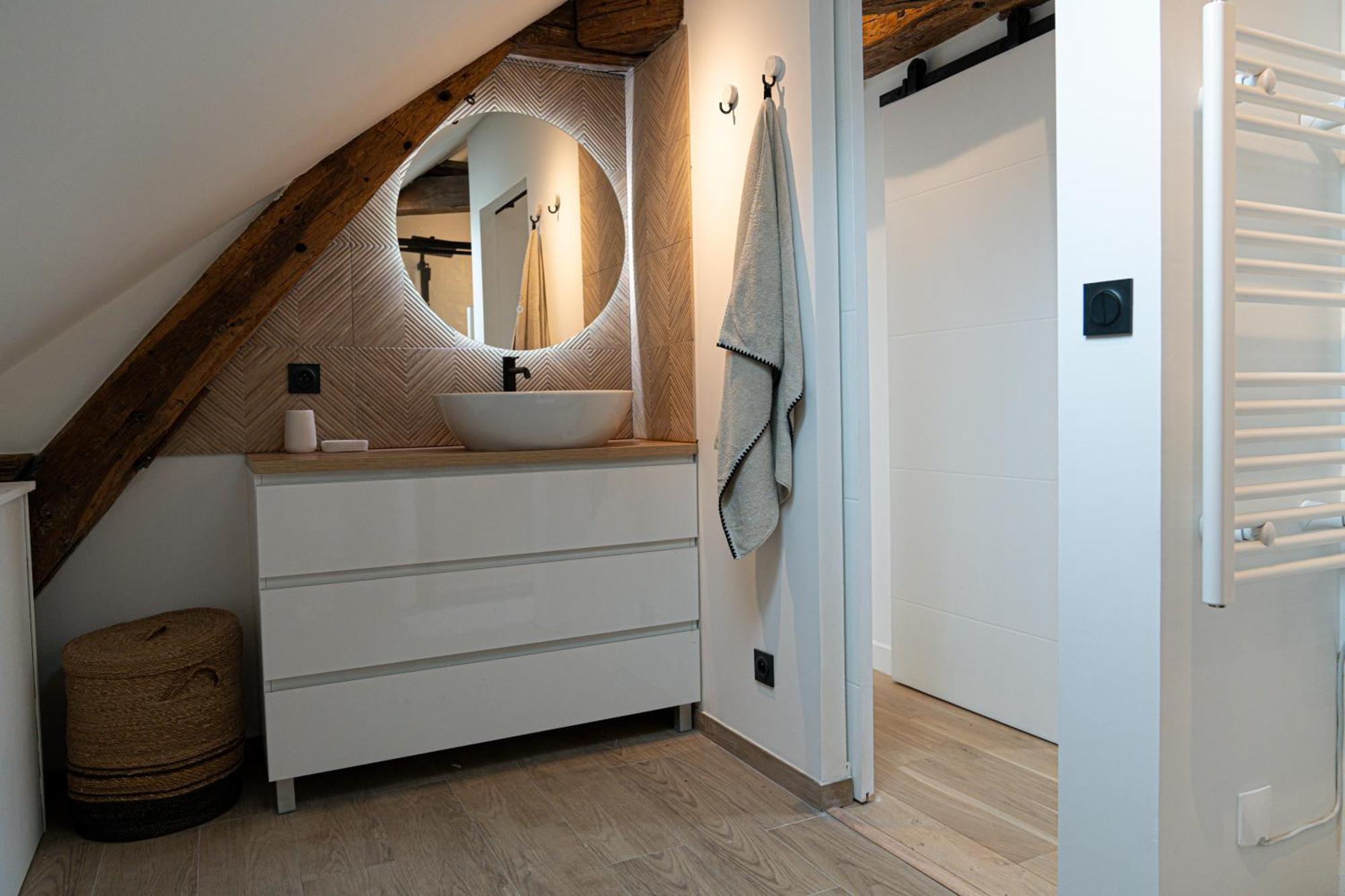 Velvet - Best Keys - Maison Duplex Elegante - Plein Centre Ville - Deco Minimaliste & Cosy - Literie Haut De Gamme - 2 Chambres Separees - Lit Queen Size & 1 Canape Convertible - Smart Tv - Wifi Fibre - Check-In Autonome Sens Exteriör bild