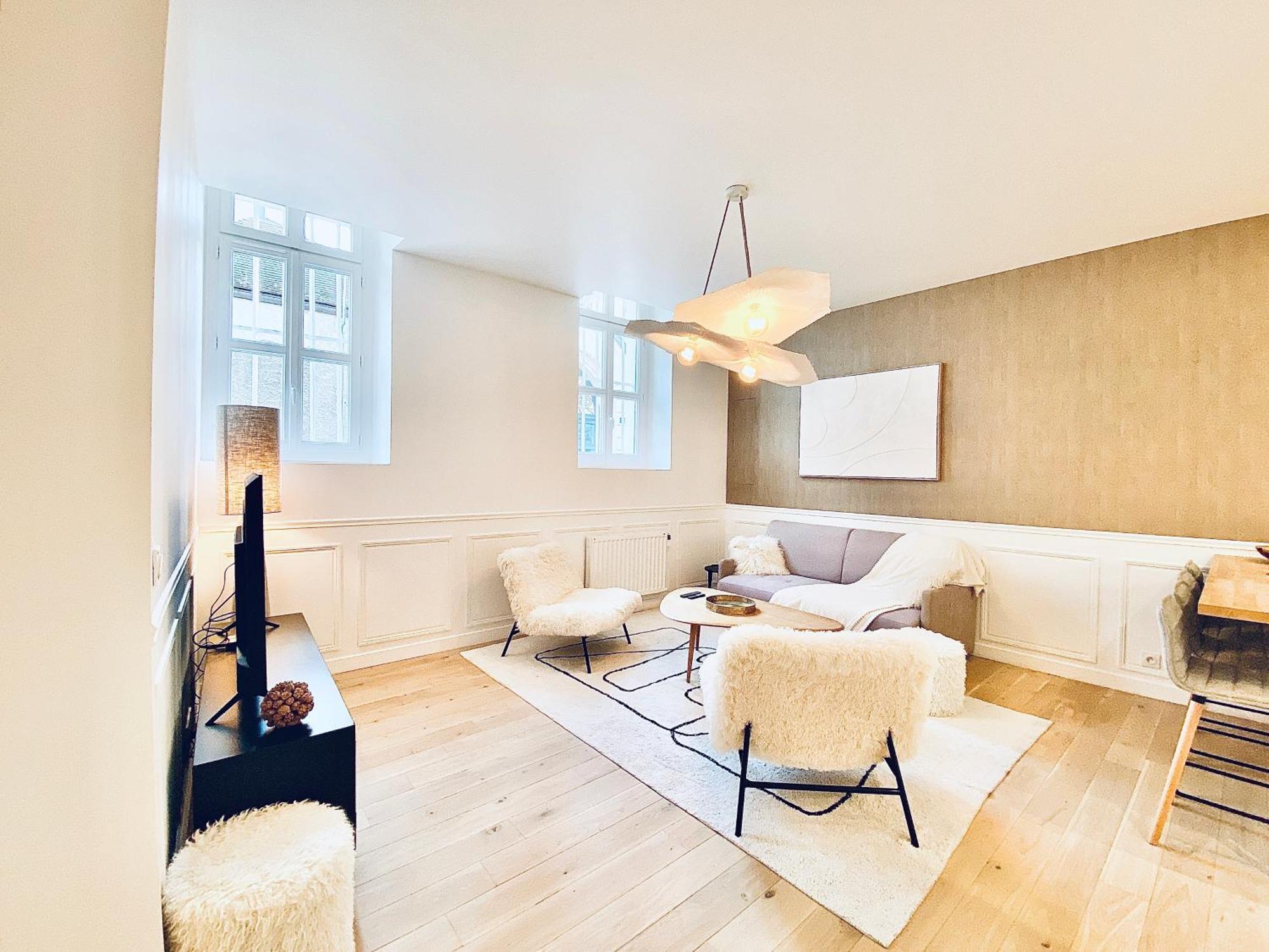 Velvet - Best Keys - Maison Duplex Elegante - Plein Centre Ville - Deco Minimaliste & Cosy - Literie Haut De Gamme - 2 Chambres Separees - Lit Queen Size & 1 Canape Convertible - Smart Tv - Wifi Fibre - Check-In Autonome Sens Exteriör bild
