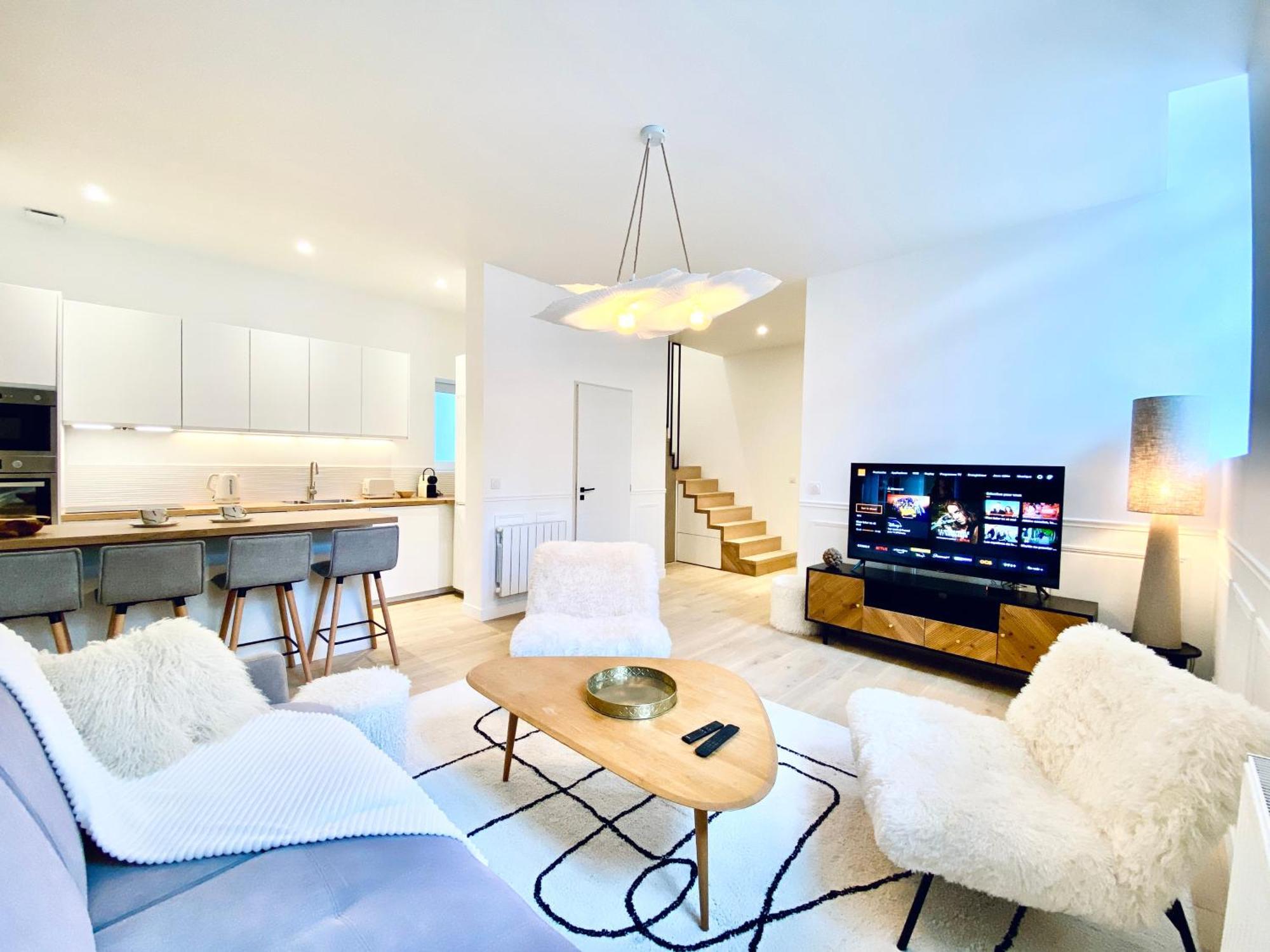 Velvet - Best Keys - Maison Duplex Elegante - Plein Centre Ville - Deco Minimaliste & Cosy - Literie Haut De Gamme - 2 Chambres Separees - Lit Queen Size & 1 Canape Convertible - Smart Tv - Wifi Fibre - Check-In Autonome Sens Exteriör bild